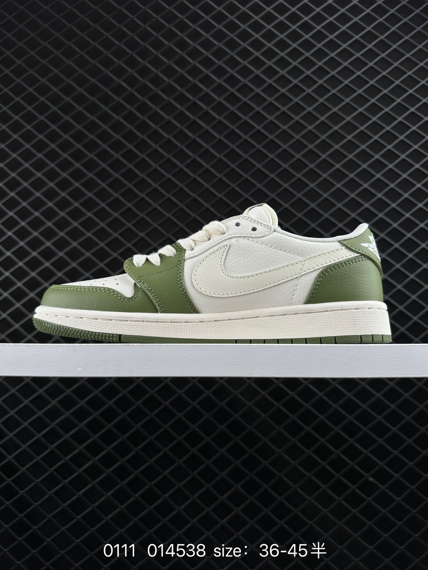 Travis Scott x Air Jordan 1 ” Reverse Mocha “